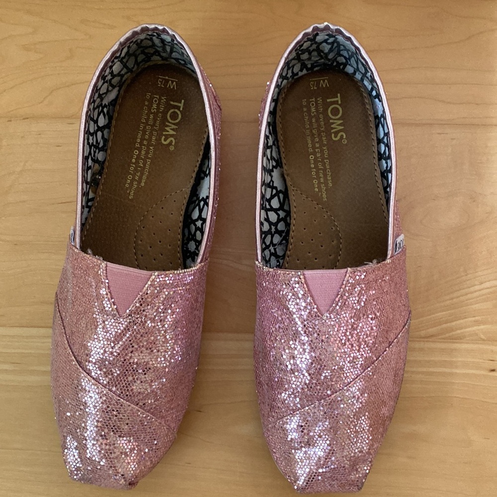 Pink sparkly Toms